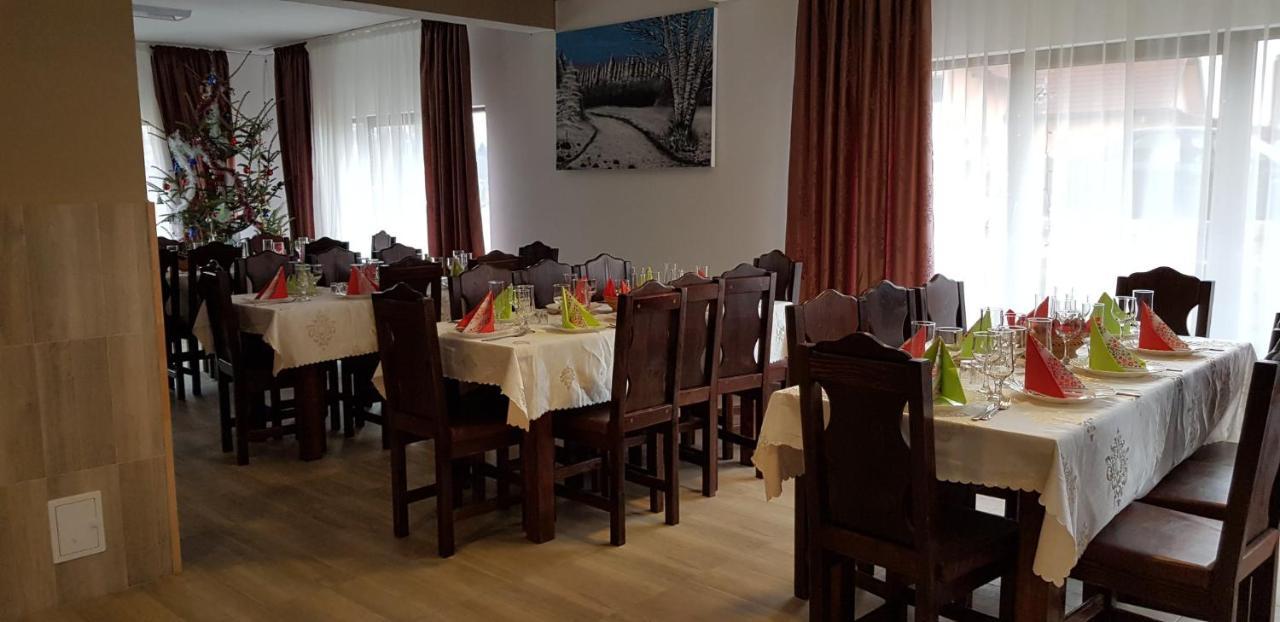 Pensiunea Ronicson Milostea Exteriör bild